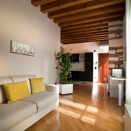 For Rent Topazio * Verona